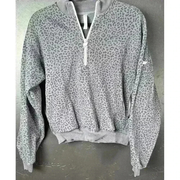 Fabletics 1/4 Zip Sweatshirt Womens Xtra Small Purple Gray Animal Print Cheetah - Picture 1 of 7